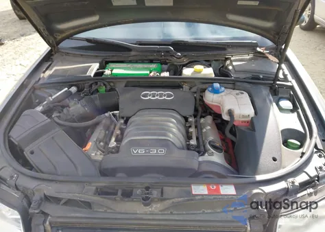 2004 Audi A4 3.0 z USA, uszkodzony, nr VIN WAULT68E24A252837